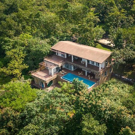 Eden Glade - Khopoli - Mountain-View Villa With Private Pool, Spacious Decks & Indoor Activities Екстер'єр фото