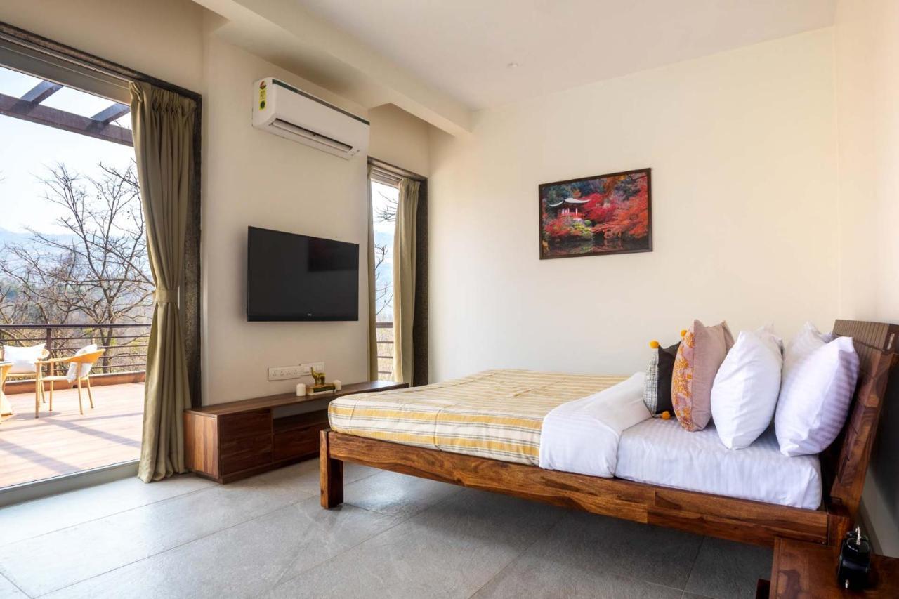 Eden Glade - Khopoli - Mountain-View Villa With Private Pool, Spacious Decks & Indoor Activities Екстер'єр фото